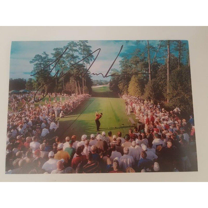 Tiger Woods 5 x 7 photo signed with proof