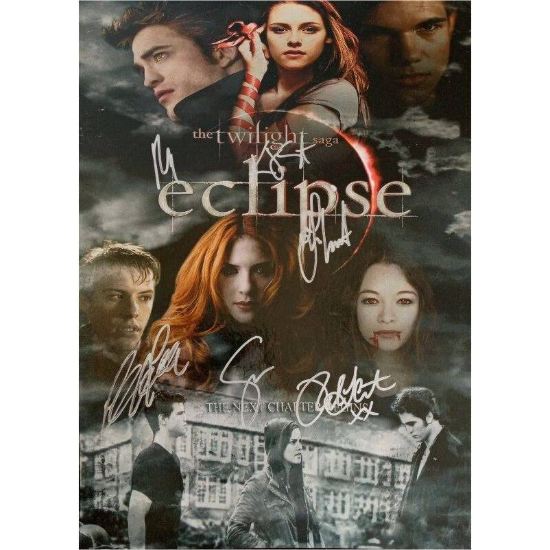 Twilight Kristen Stewart Robert Pattinson Taylor Lautner signed with proof 15x11 photo - Awesome Artifacts 