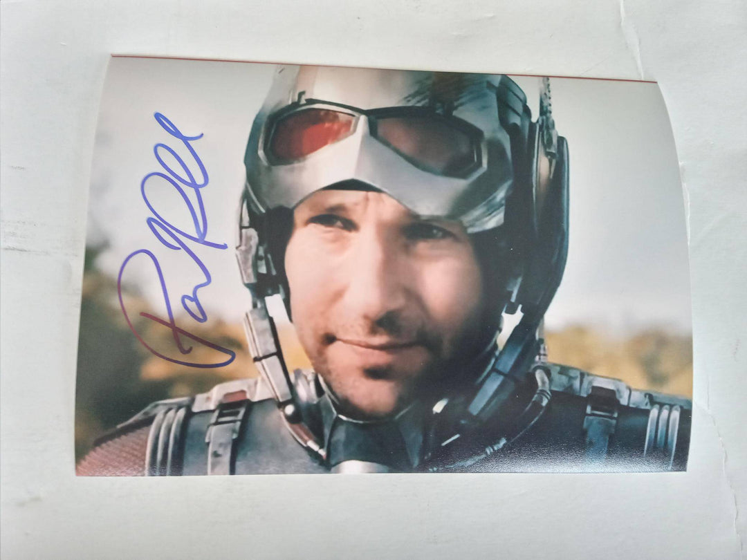 Paul Rudd Ant-Man Captain America Civil War Ant-Man 5 x 7 photo signed with proof - Awesome Artifacts 