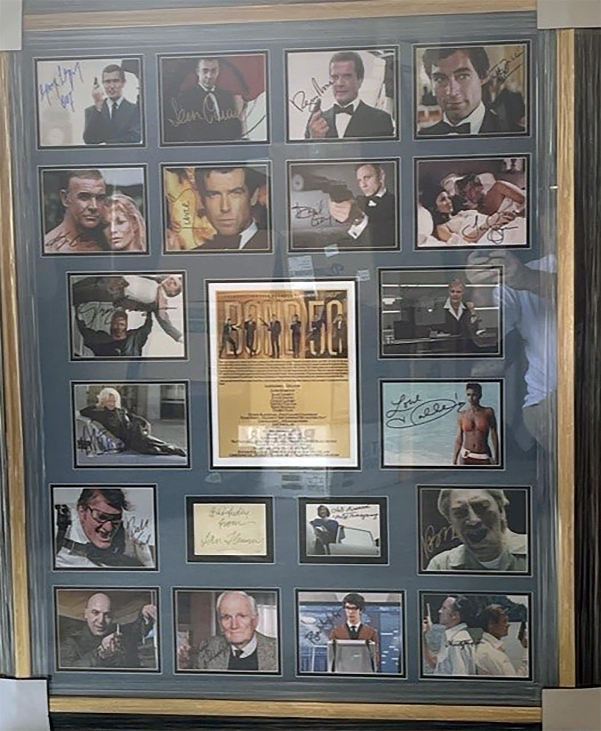 Sean Connery, Roger Moore, Daniel Craig, James Bond 007 cast signed  and framed with proof