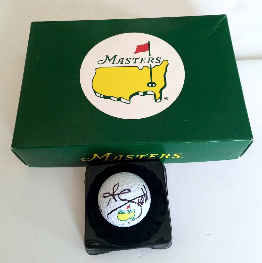 Adam Scott Masters champion signed golf ball - Awesome Artifacts 