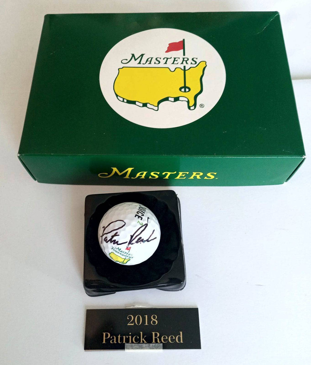 Patrick Reed Masters champion golf ball signed - Awesome Artifacts 