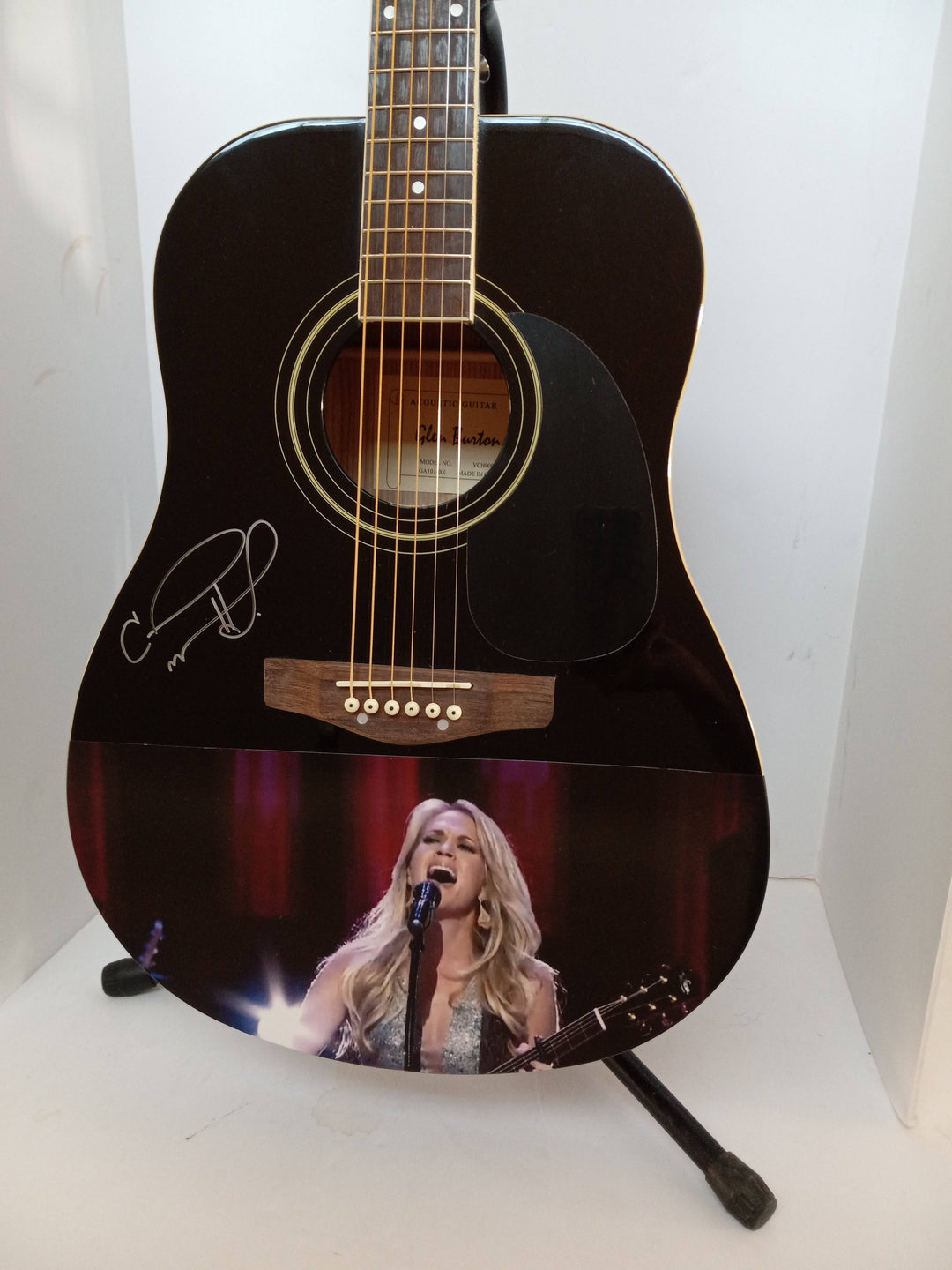 Carrie Underwood one of a kind guitar signed with proof - Awesome Artifacts 