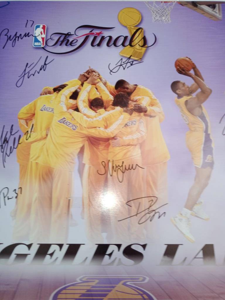 Kobe Bryant, Phil Jackson, Pau Gasol, Derek Fisher, Los Angeles Lakers 20x30 photo signed with proof - Awesome Artifacts 