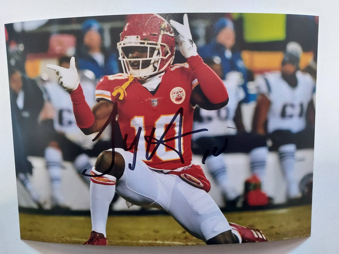 Tyreek Hill Kansas City Chiefs 5 x 7 photo signed with proof - Awesome Artifacts 