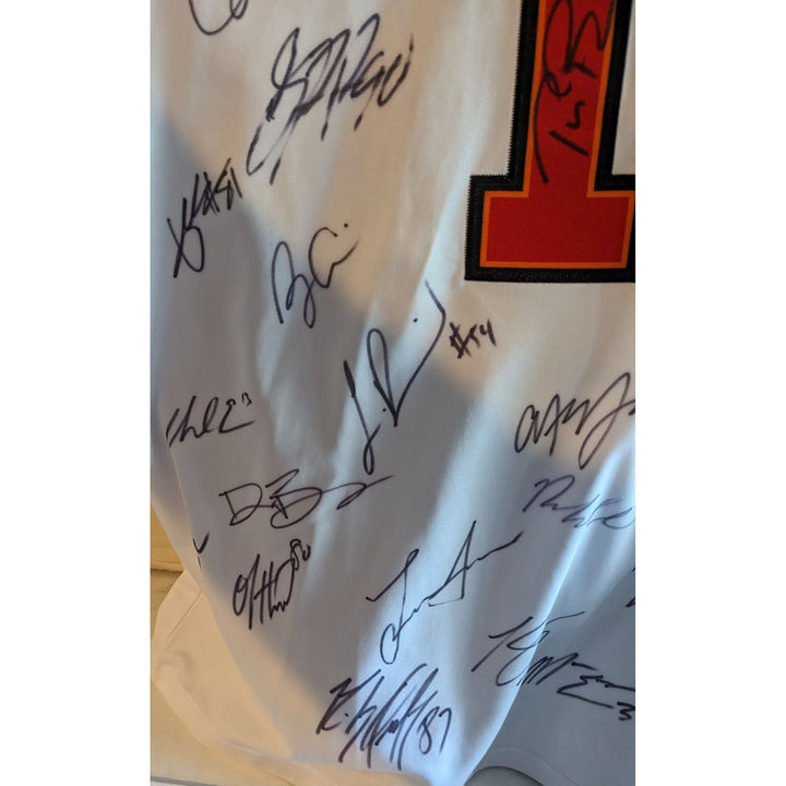 Tom Brady Tampa Bay Buccaneer's 2020 sb champs 2021 team signed game model jersey signed with proof