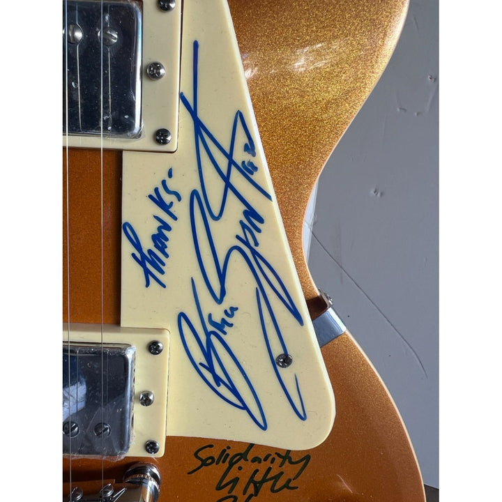 Bruce Springsteen Clarence Clemons Stevie Van Zant and the E Street Band Les Paul Electric guitar signed with proof