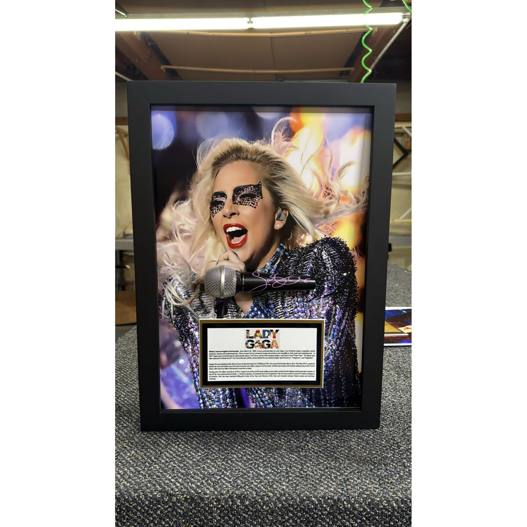 Lady Gaga incredible microphone signed with proof and custom frame - Awesome Artifacts