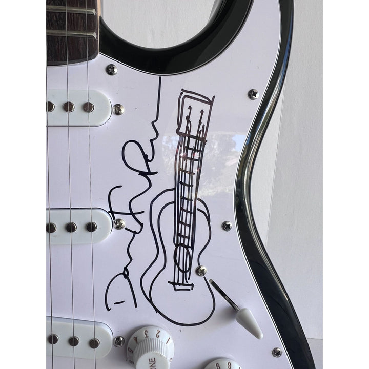 David Gilmour Roger Waters Nick Mason Richard Wright Pink Floyd full size Huntington electric guitar signed with proof