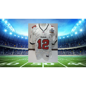 Tom Brady Tampa Bay Buccaneers Super Bowl champions team signed jersey signed with proof