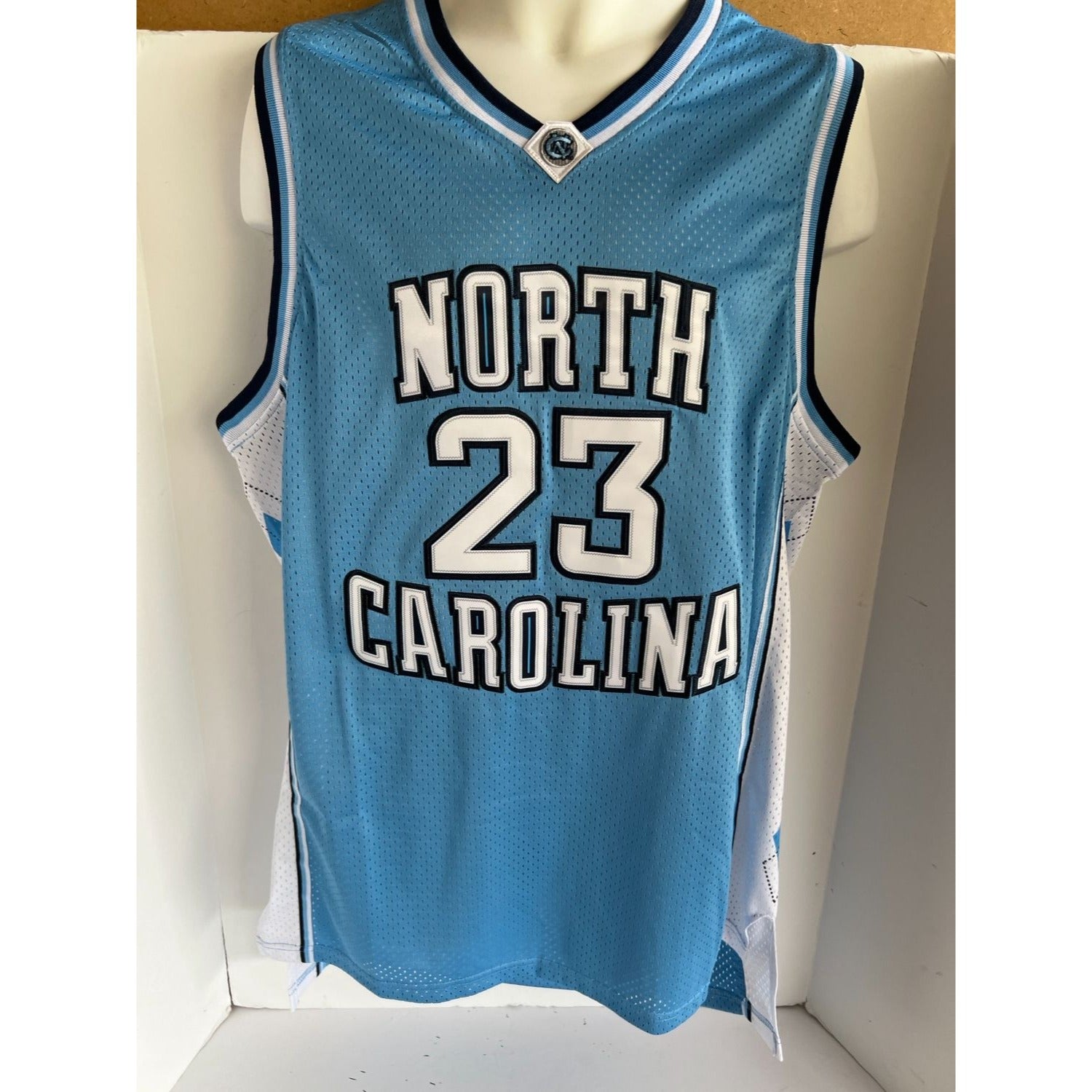 Michael Jordan North Carolina Tar Heels Autographed Nike Gray Authentic  Jersey