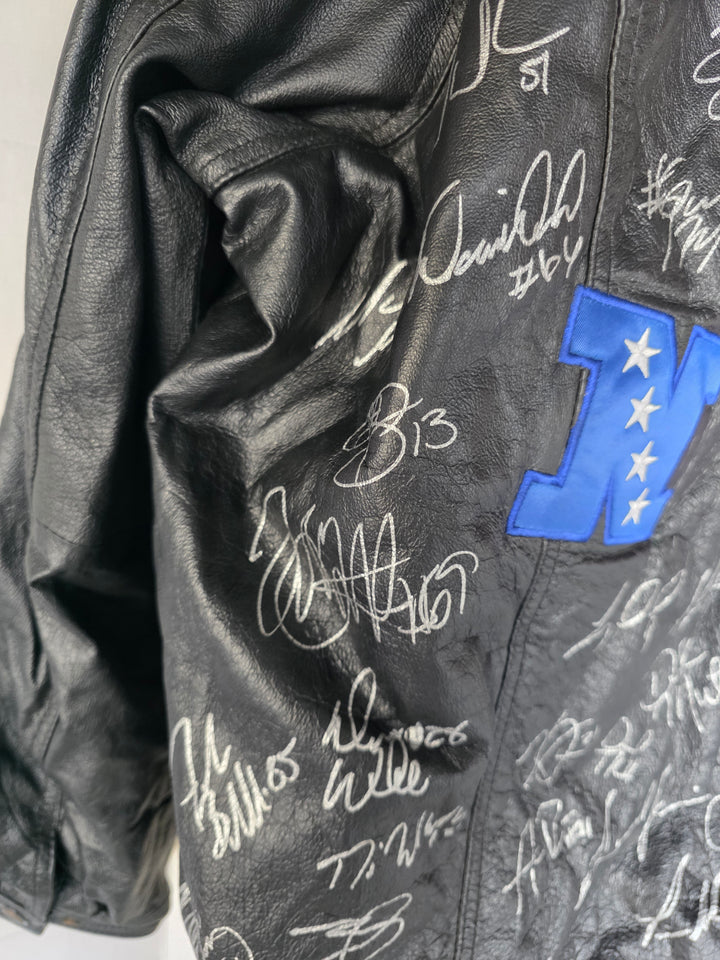 New York Giants 2011-12 40-Signed Super Bowl Champs Team Signed Leather Jacket XL One-of-a-Kind - original photo 3
