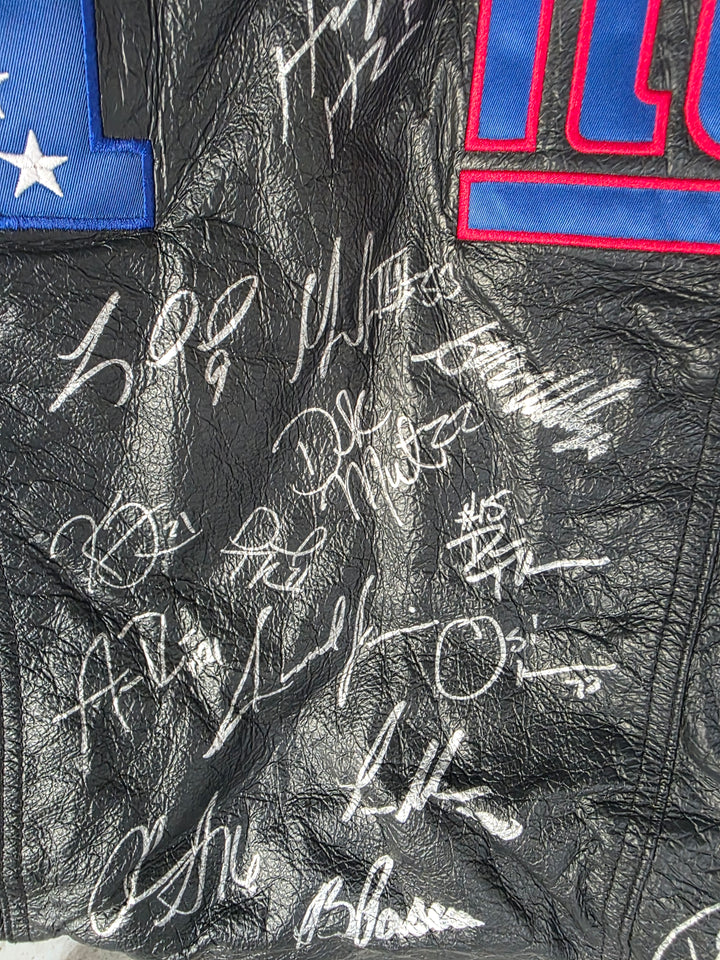 New York Giants 2011-12 40-Signed Super Bowl Champs Team Signed Leather Jacket XL One-of-a-Kind - original photo 4