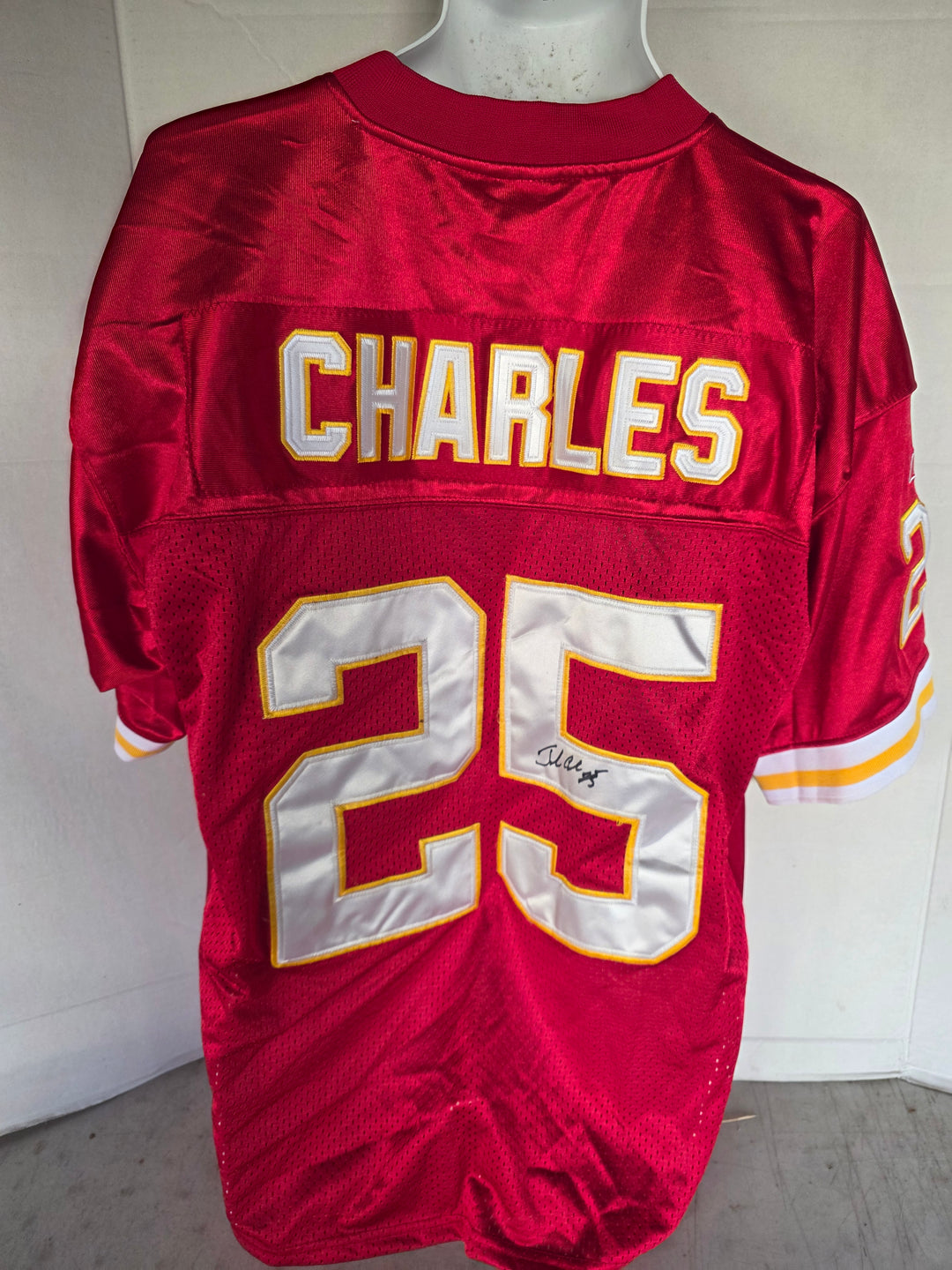 Jamaal Charles Kansas City Chiefs Reebok Size 50 Game Model Jersey Signed - original photo 2