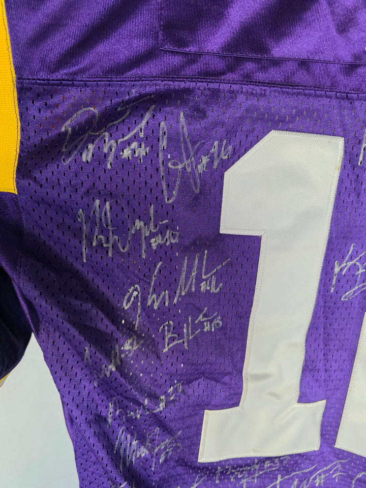 Jarrett Lee 2010-11 LSU Tigers Game Model Jersey Team Signed National Champs - original photo 3