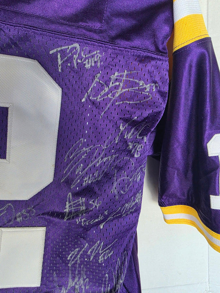 Jarrett Lee 2010-11 LSU Tigers Game Model Jersey Team Signed National Champs - original photo 7