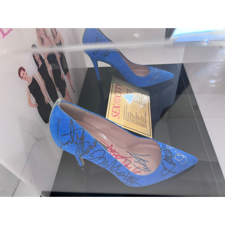 Sex and the City Carrie Bradshaw Samantha Jones Miranda Hobbs Charlotte York Mr. Big cast members signed Sarah Jessica Parker high heels