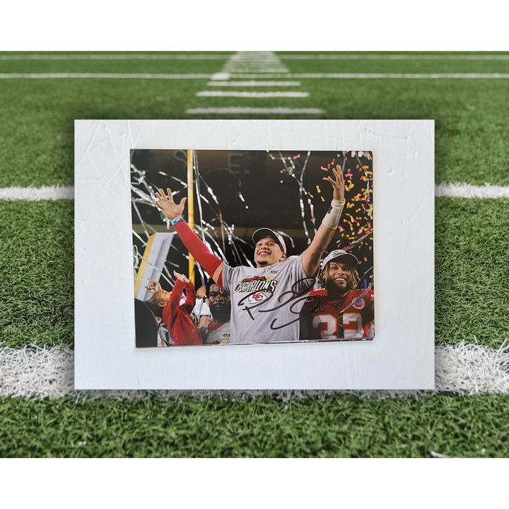 Kansas City Chiefs Patrick Mahomes 8x10 photo signed with proof