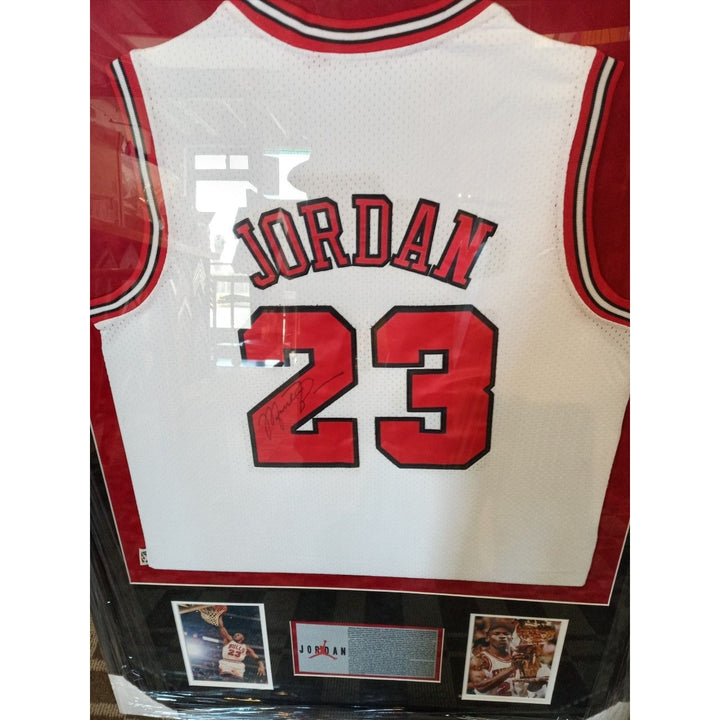 Michael Jordan 1996-1997 Chicago Bulls game model jersey signed with proof