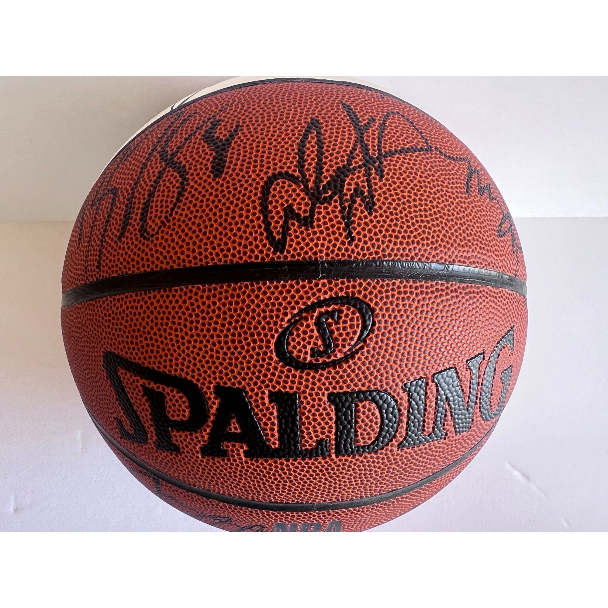 2008 USA basketball team signed Kobe Bryant LeBron James Dwyane Wade Chris Paul basketball sign with proof