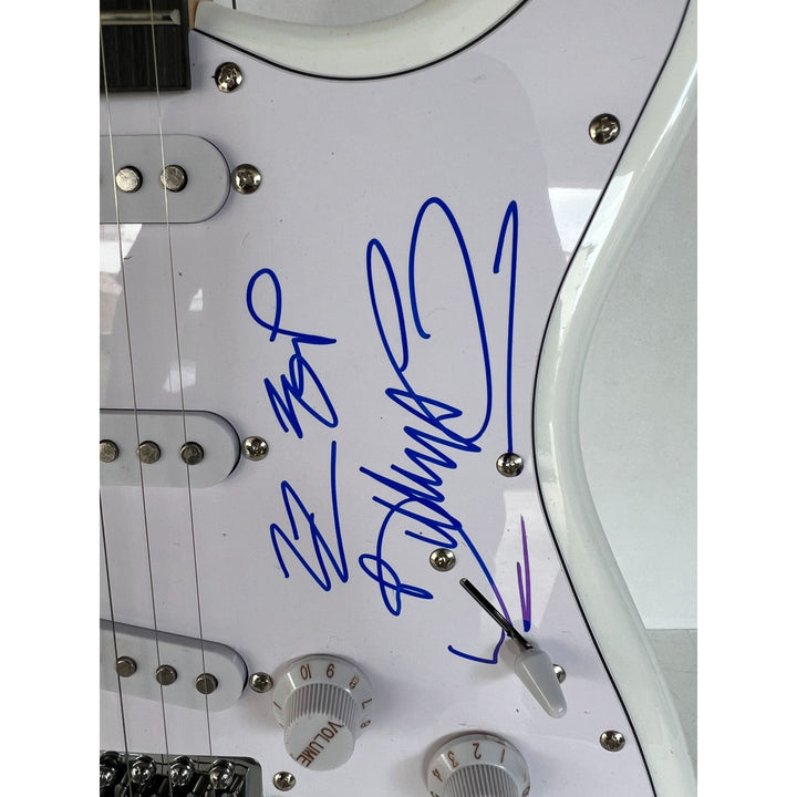 ZZ TOP Billy Gibbons, Dusty Hill, Frank Beard stratocaster electric guitar signed with proof