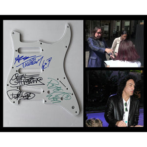 Gene Simmons Ace Frehley Peter Criss Paul Stanley Kiss guitar pickguard signed