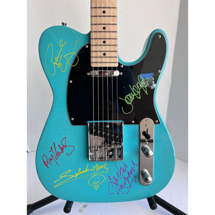 The Moody Blues Justin Hayward John Lodge Ray Thomas  electric guitar signed with proof