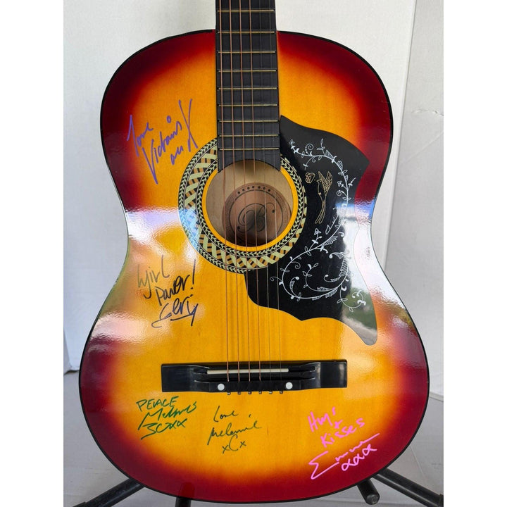 Spice Girls  Geri Halliwell Melanie Chisholm Victoria Beckham Melanie Brown and Emma Bunton vintage acoustic guitar signed with proof