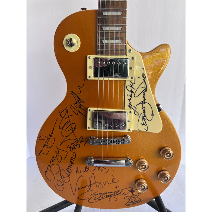 Ozzy Osbourne Ronnie James Dio Tony iomi Bill Ward Geezer Butler Vinnie a piece full size Les Paul electric guitar signed with proof