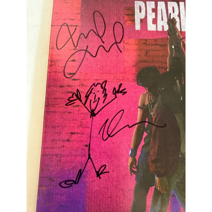 Pearl Jam original lp Eddie Vedder, Jeff Ament, Stone Gossard, Mike McCready, Dave Abbruzzese signed with proof