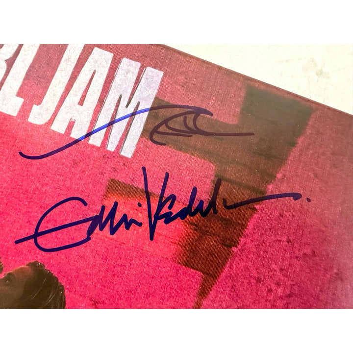 Pearl Jam original lp Eddie Vedder, Jeff Ament, Stone Gossard, Mike McCready, Dave Abbruzzese signed with proof