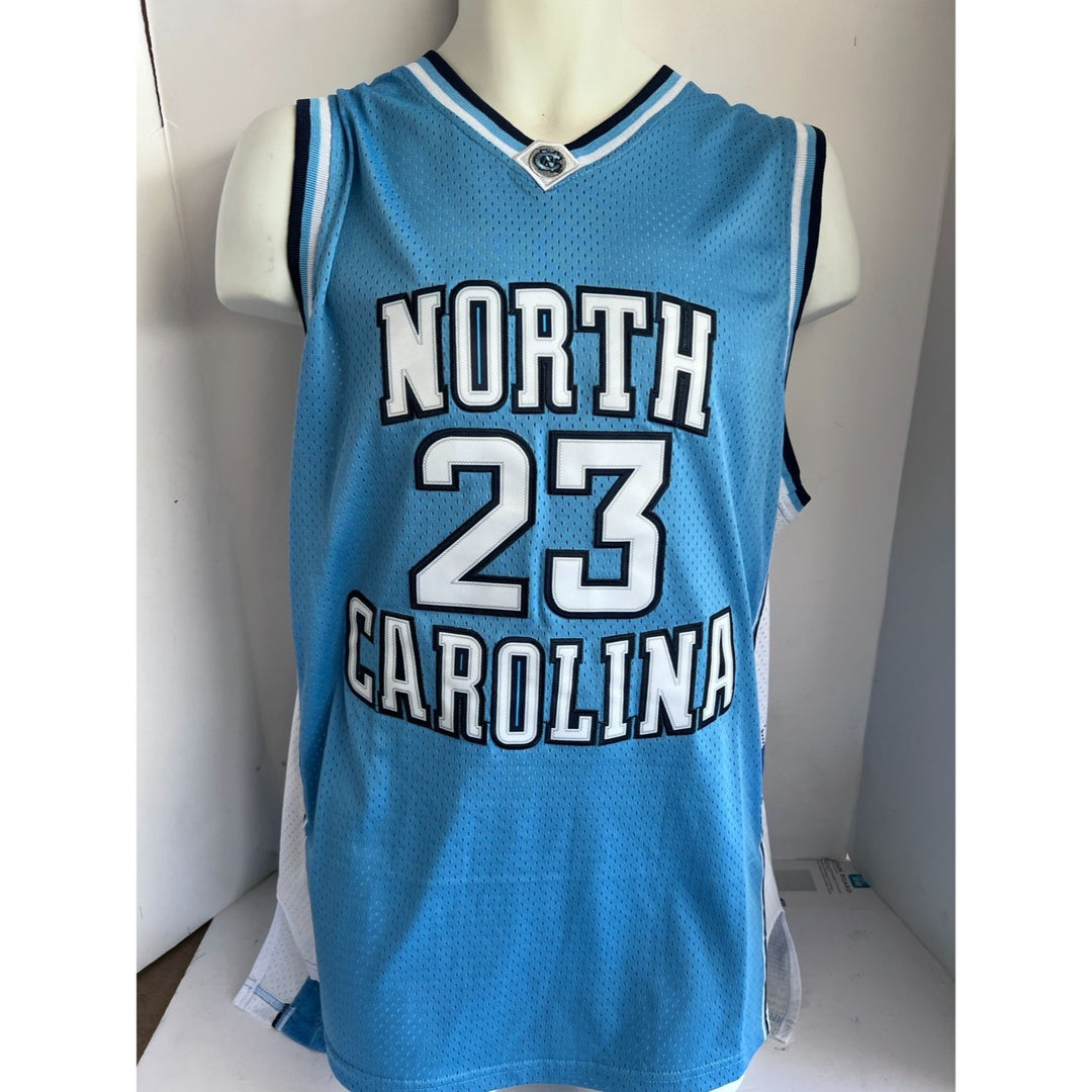 Michael Jordan North Carolina Tar Heels game model jersey signed with proof