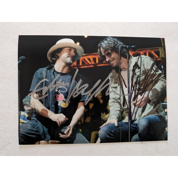 Chris Cornell Soundgarden Eddie Vedder Pearl Jam 5x7 photo signed with proof