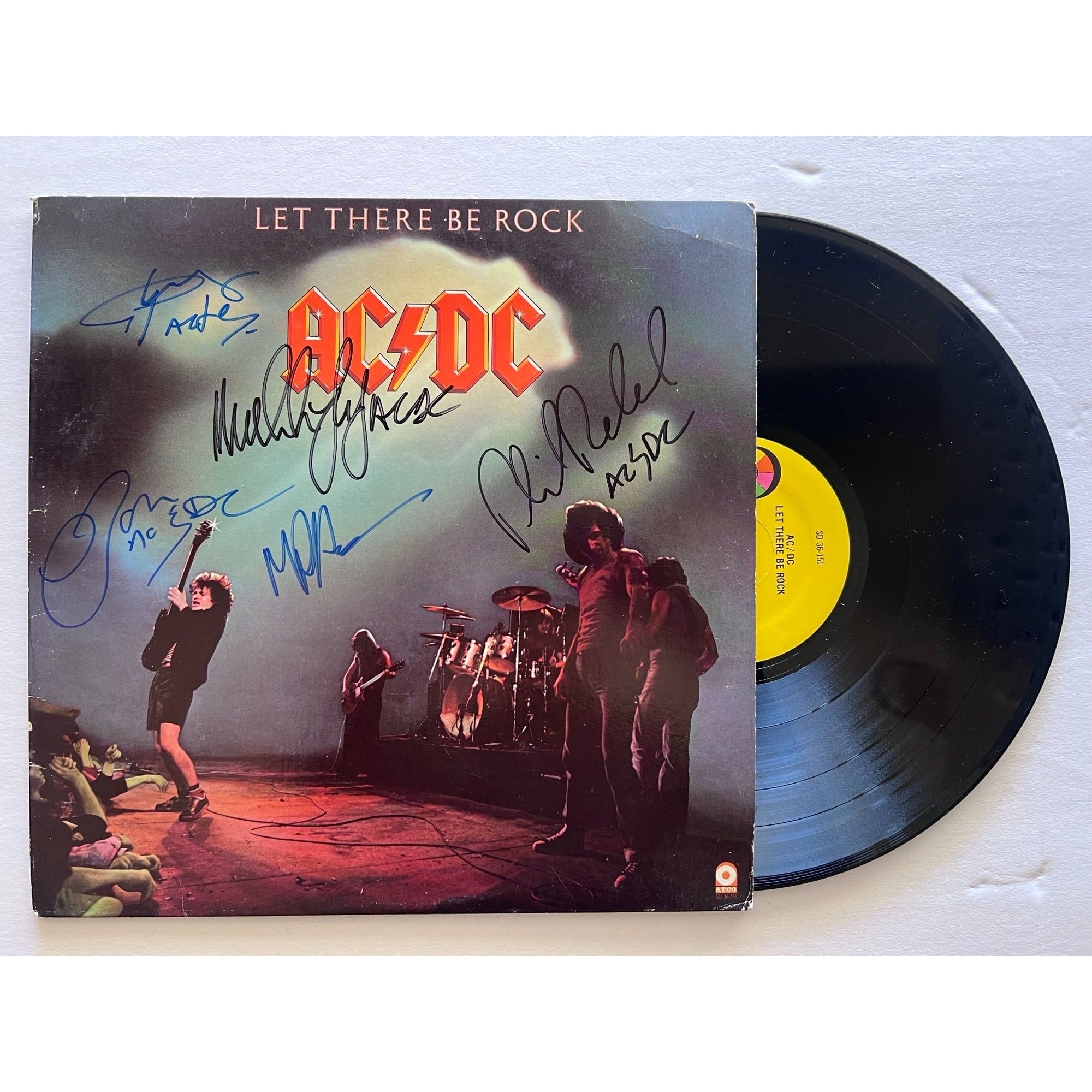 Angus young Malcolm Young Brian Johnson Cliff Williams Phil Rudd AC DC Let there be rock lp signed with proof