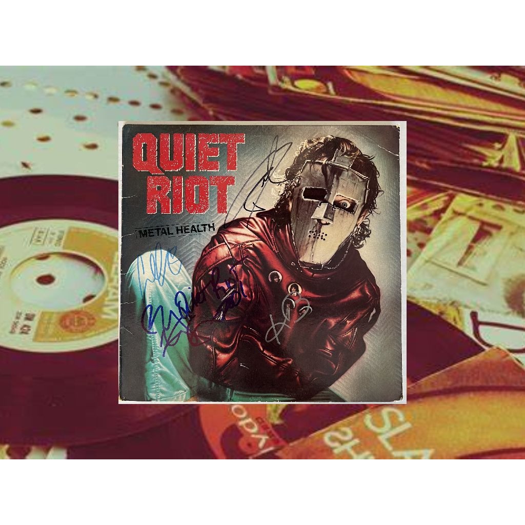 Quiet Riot signed lp "Metal Health"   Kevin DuBrow, Randy Rhoads,  Rudy Sarzo and  Drew Forsyth signed with proof