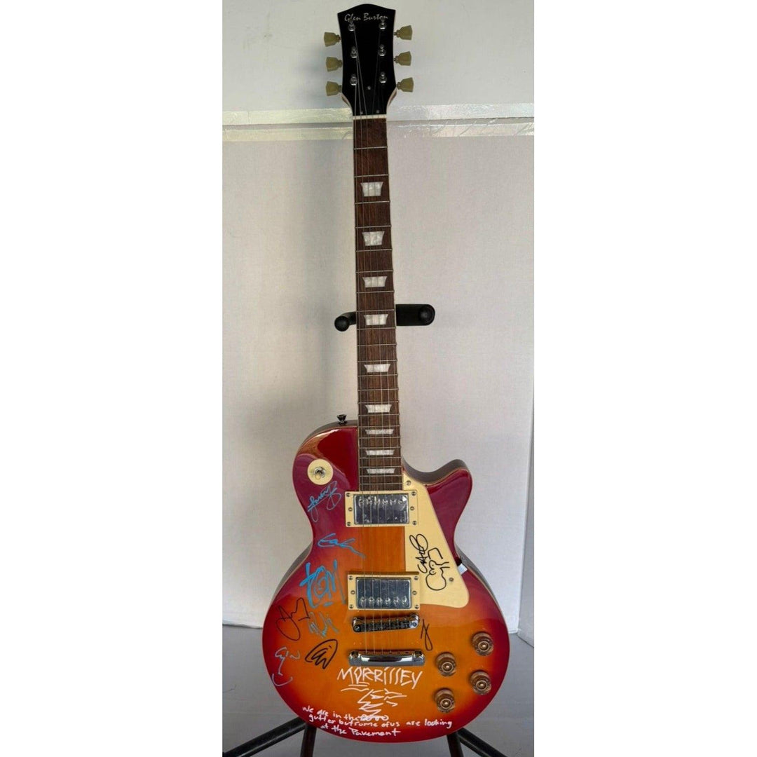 Thom Yorke Radiohead Chris Martin Coldplay and Patrick Morrisey with sketch vintage Cherry les paul guitar signed with proof