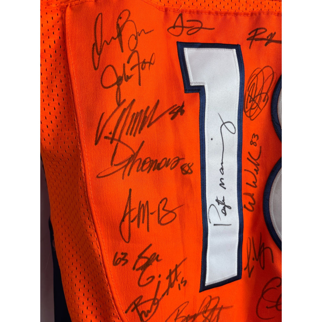 Denver Broncos Peyton Manning Demaryius Thomas Von Miller Wes Welker 2013  team signed  Size 52 Nike jersey