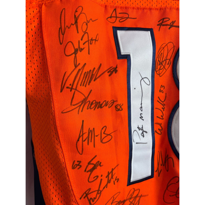 Denver Broncos Peyton Manning Demaryius Thomas Von Miller Wes Welker 2013  team signed  Size 52 Nike jersey