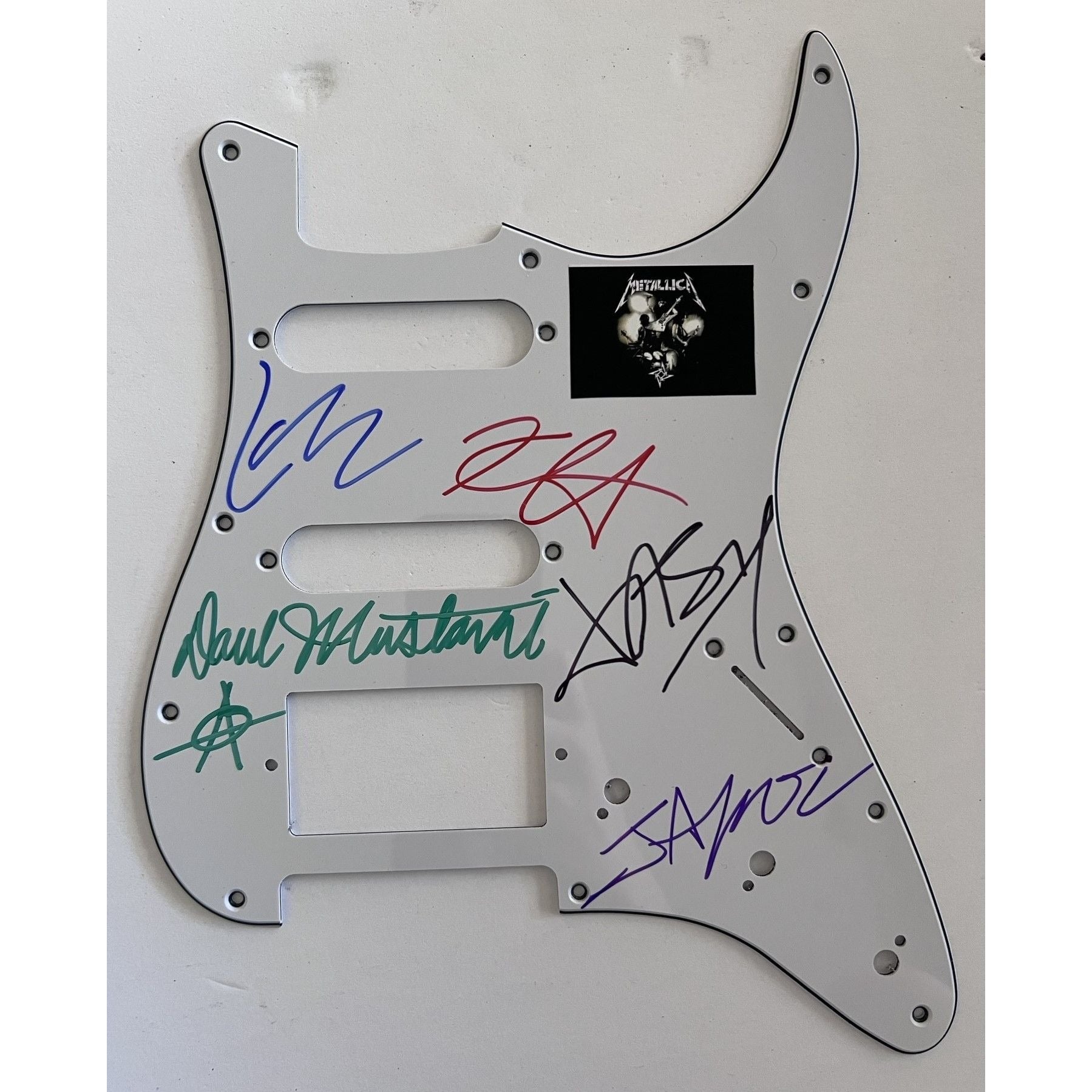 Metallica James Hetfield Lars Ulrich Kirk Hammett  Stratocaster electric pickguard signed with proof