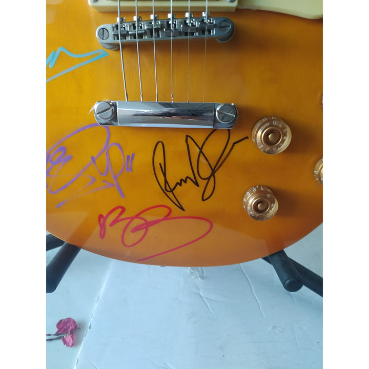 Linkin Park Gold  Les Paul Chester Bennington full size electric guitar signed with proof