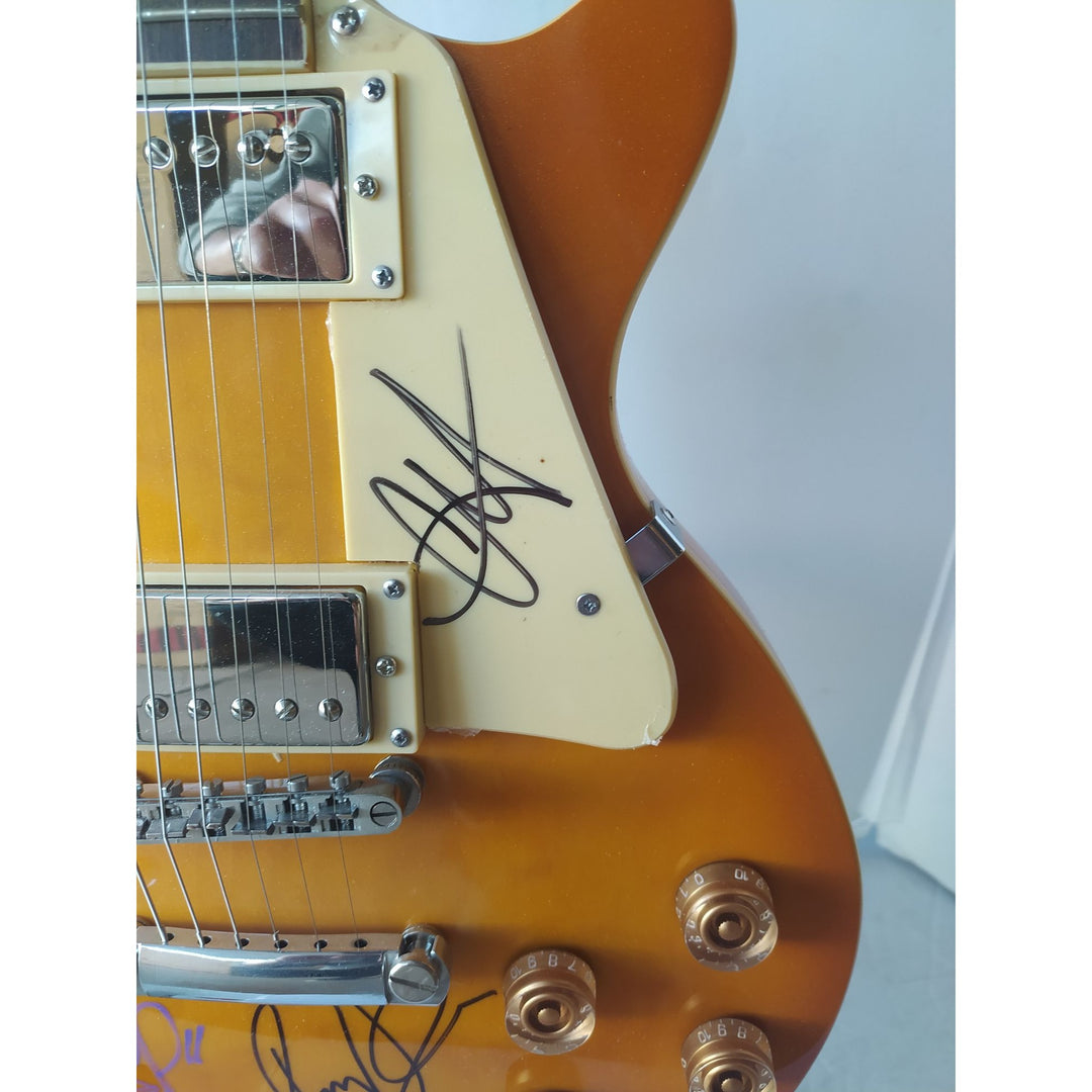 Linkin Park Gold  Les Paul Chester Bennington full size electric guitar signed with proof