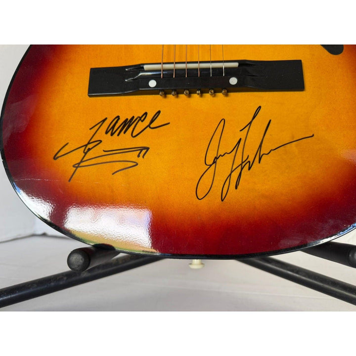 Justin Timberlake Chris Kirkpatrick, Joey Fatone, Lance Bass and JC Chasez NSYNC vintage acoustic guitar signed with proof