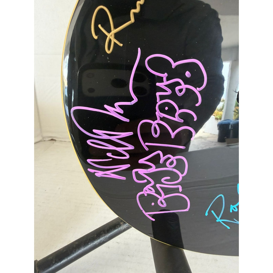 Pink Floyd Roger Waters David Gilmour Richard Wright Nick Mason vintage black les paul electric guitar signed with proof.