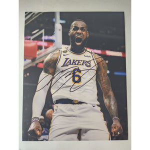 LeBron James Los Angeles Lakers 8x10 photo signed with proof