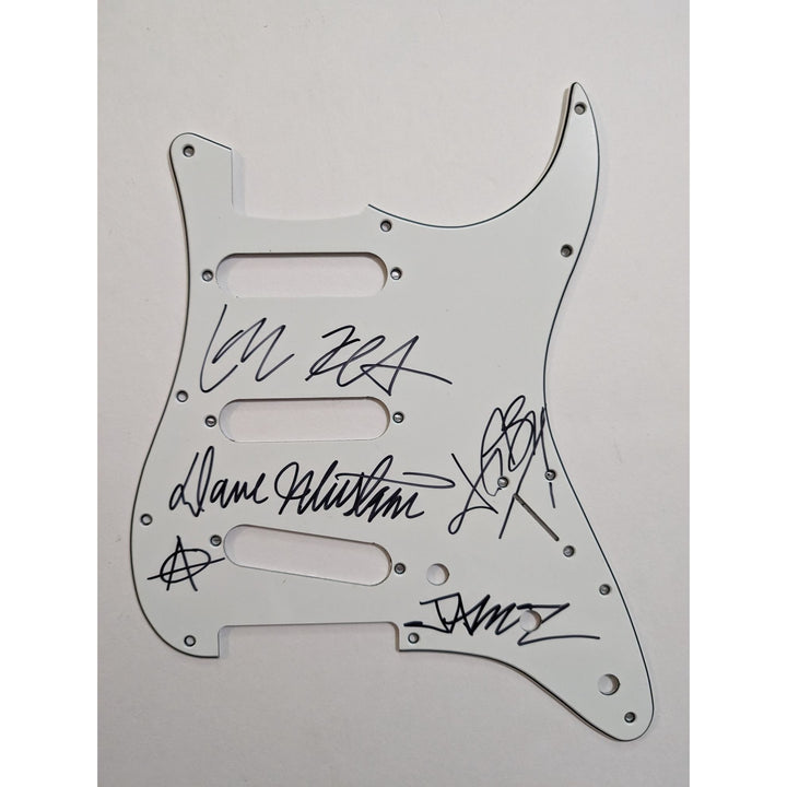 Metallica James Hetfield Kirk Hammett Jason Newsted Dave Mustaine Metallica Fender Stratocaster electric pickguard signed with proof