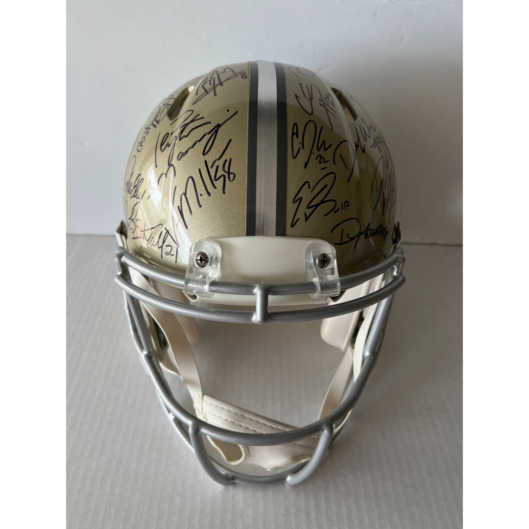 Denver Broncos Peyton Manning Von Miller John Elway Super Bowl 50 2015/16 team signed pro model helmet with proof