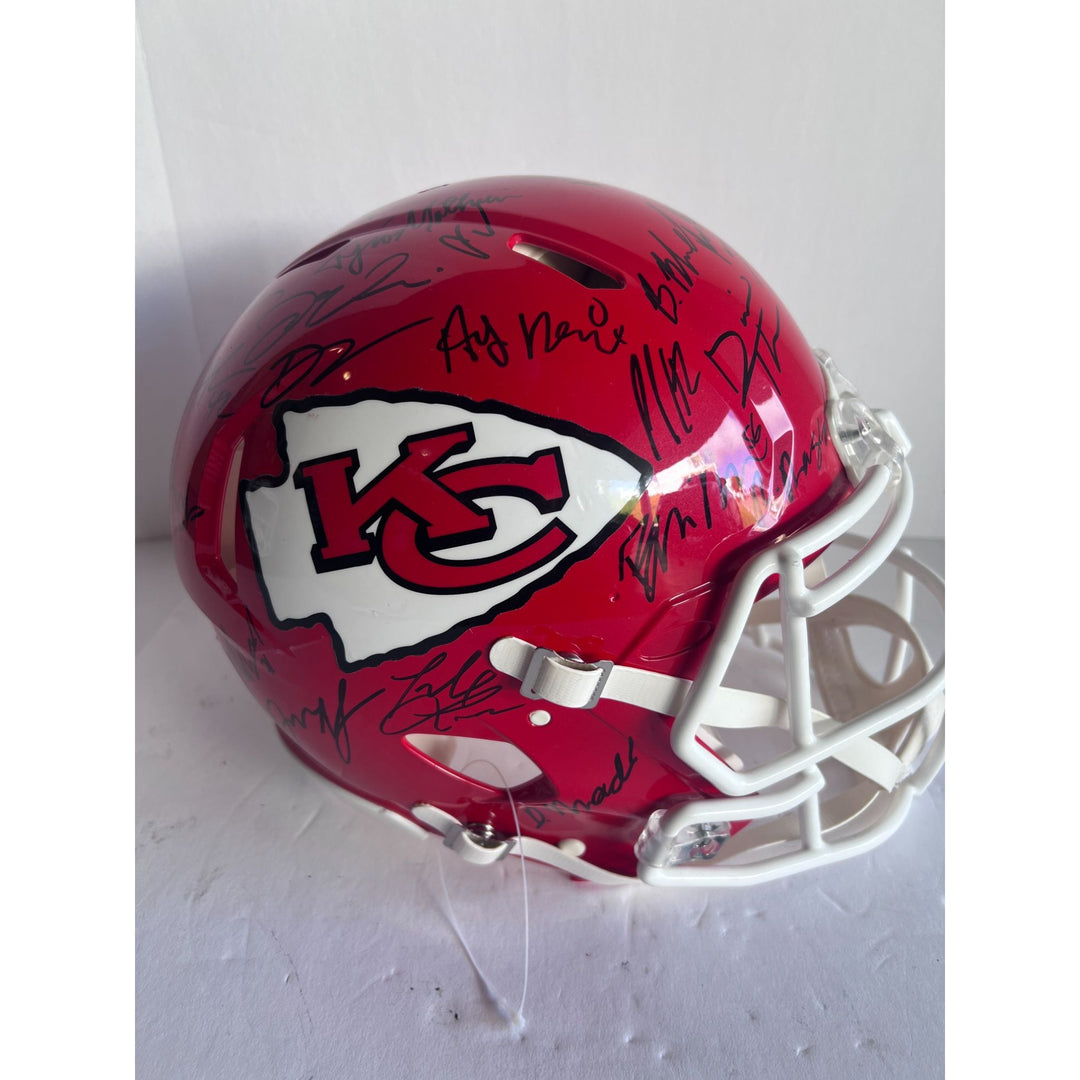 Kansas City Chiefs 2019 20 Super Bowl champions Riddell Speed authentic game model helmet 40 + sigs Patrick Mahomes Travis Kelce Andy Reid T