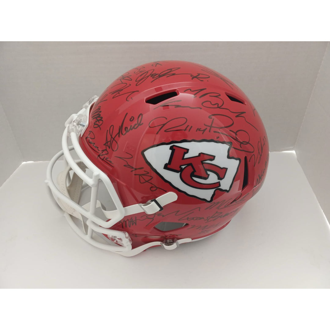 Kansas City Chiefs.Patrick Mahomes Travis Kelce Andy Reid 2023-24 Speed Riddell replica helmet 40 sigs signed with proof