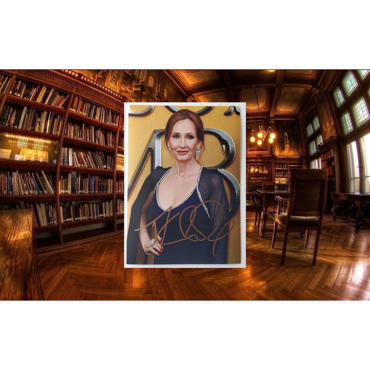 J. k. Rowling one the World's most commercially successful authors  signed 5x7 photograph with proof.