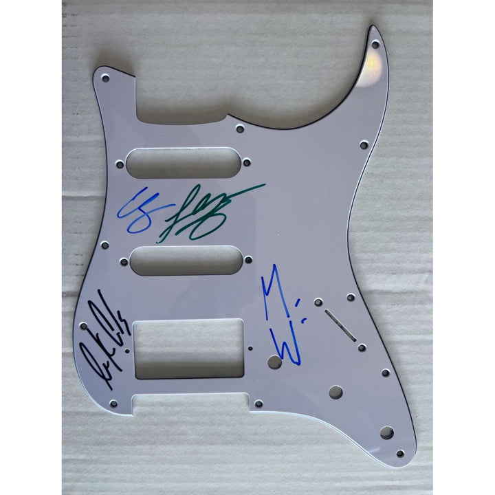 Mark Wallen Chris Stapleton Luke Combs & Luke Bryan Fender Stratocaster electric guitar pickguard signed with proof